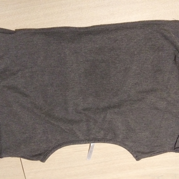 Crop top - Picture 2 of 2